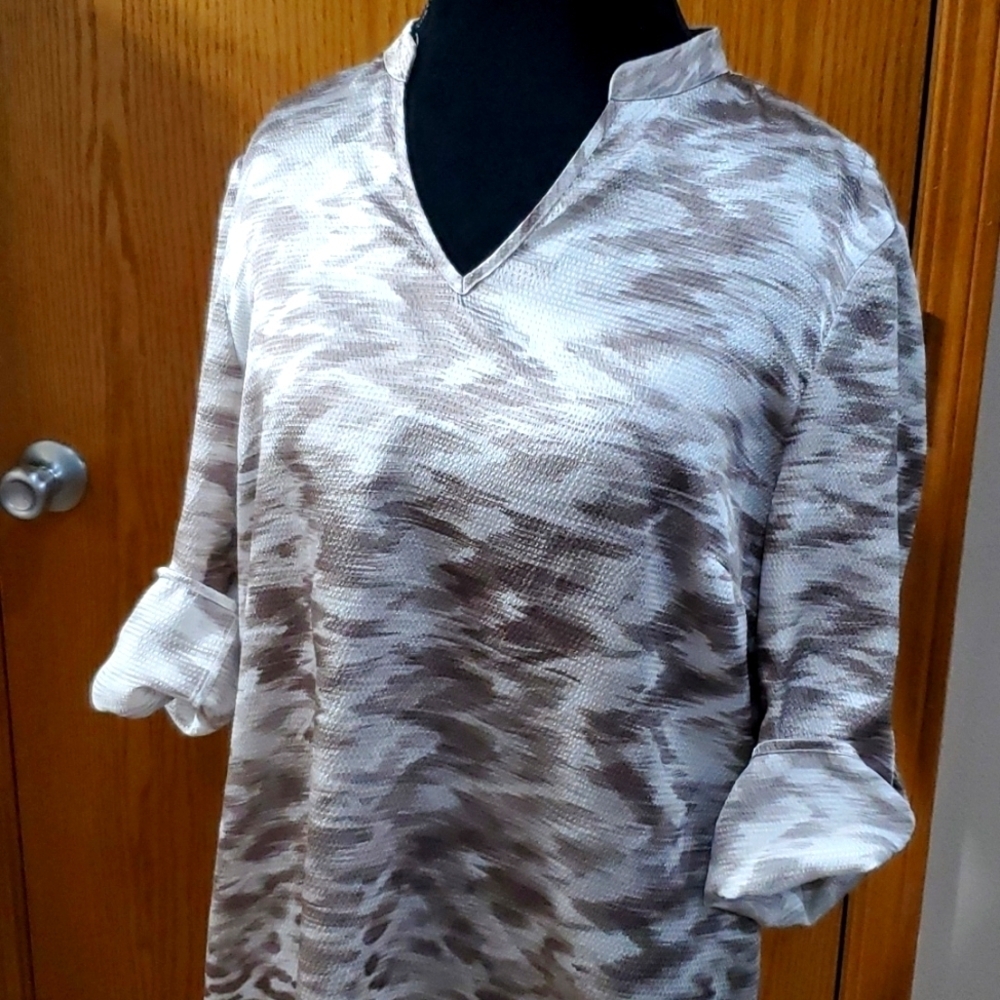 Chicos traveler's collection animal print light tunic top tan and grey